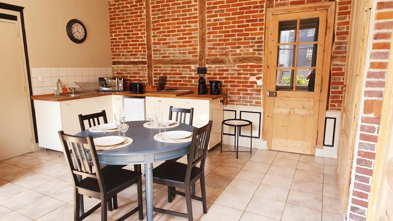 Le 2 Pieces Avec Parking Prive Apartment องเฟลอร์ ภายนอก รูปภาพ